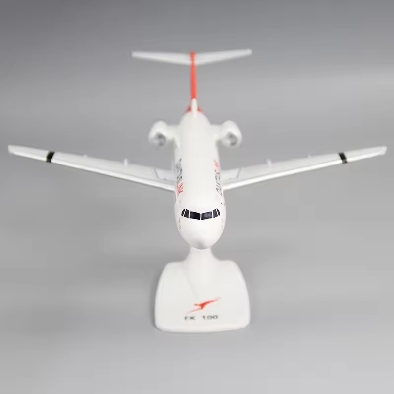 Model Airplane Plastic - Новая модель самолета Fokker FK-100 QANTAS